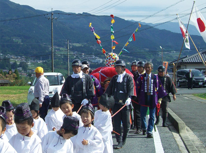 花馬祭り前日に行われる神楽